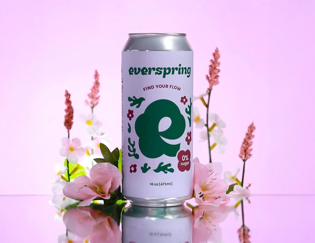 Everspring product picture on a pink background